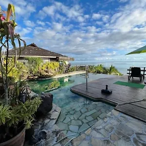 tehuarupe-surf-studio-2.frenchpolynesia-hotels.com/