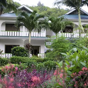 https://evergreen-apartments.maheislandhotels.com